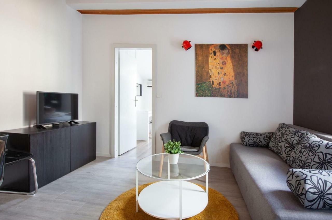 Apartments Agneza 图彻皮 外观 照片